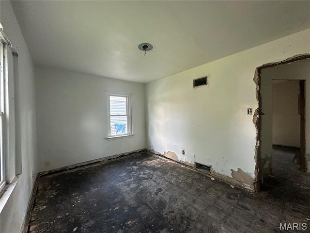 9833 Dennis Dr, Riverview, MO 63136 - view of spare room