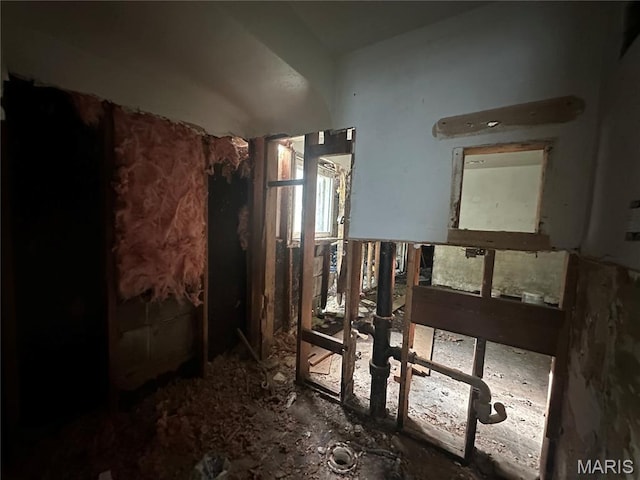 9833 Dennis Dr, Riverview, MO 63136 - view of misc room