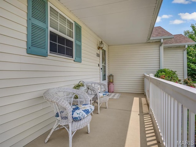 109 E Red Bud Ct, Valmeyer, IL 62295 - view of covered porch