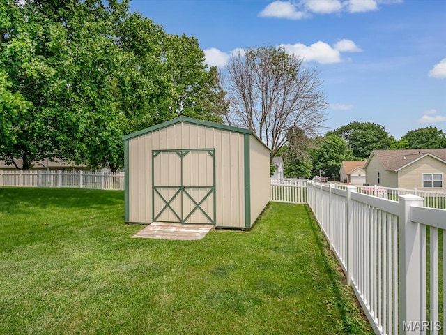 109 E Red Bud Ct, Valmeyer, IL 62295 - view of shed with a fenced backyard