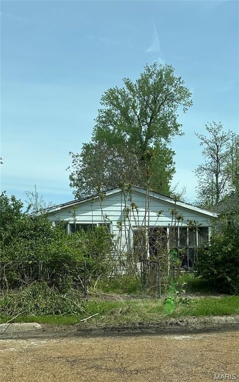 1225 Douglas St, Madison, IL 62060 - view of home's exterior