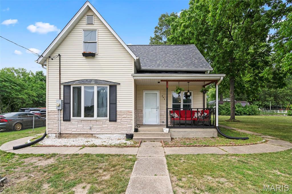 506 Russell St, Pocahontas, IL 62275 - photo 1