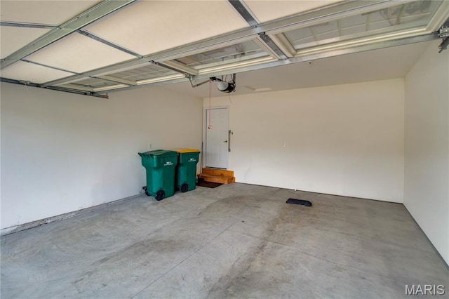 426 Vancroft Pl, Ofallon, IL 62269 - garage featuring a garage door opener
