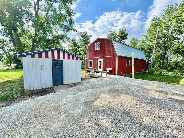 29048 State Highway V, Maywood, MO 63454 - view of barn featuring a yard