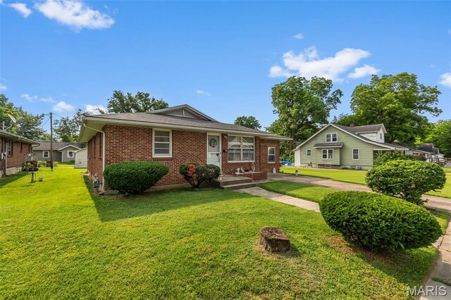 906 S Pacific St, Cape Girardeau, MO 63703 - photo 30