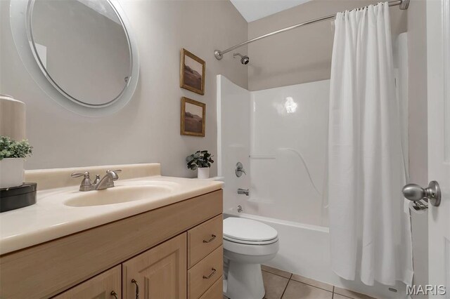 3001 Peach Blossom Ct, High Ridge, MO 63049 - full bath featuring vanity, shower / tub combo, and tile patterned flooring