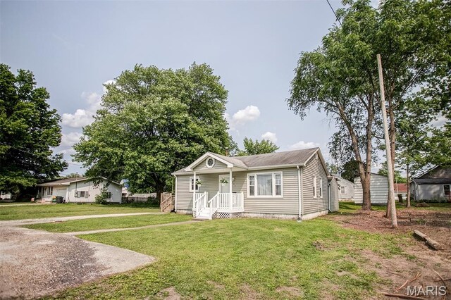 605 Houston St, Pleasant Hill, IL 62366 - photo 7