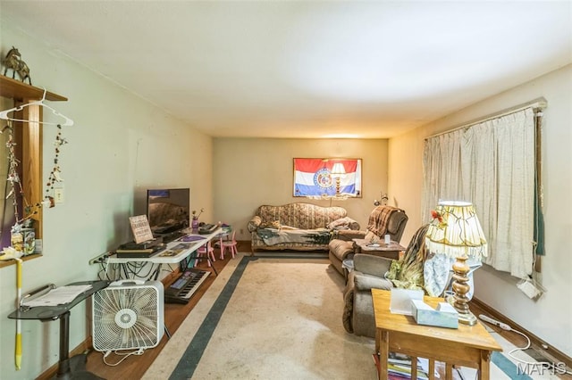 10049 Chateau Rd, Sullivan, MO 63080 - view of living room