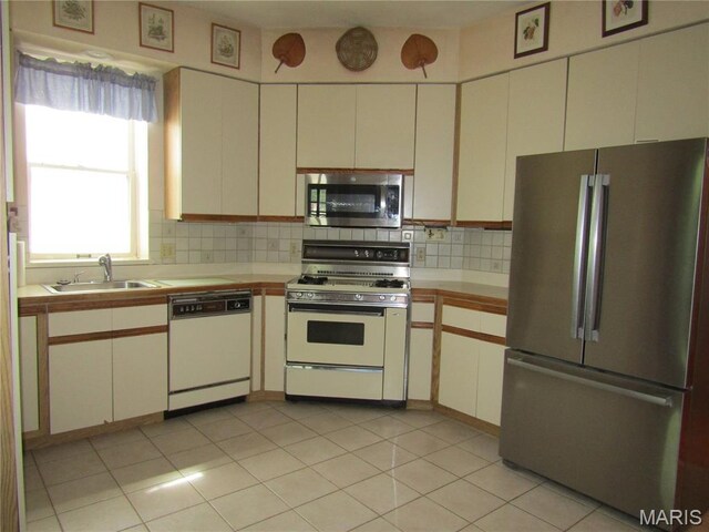 6151 Columbia Ave, Saint Louis, MO 63139