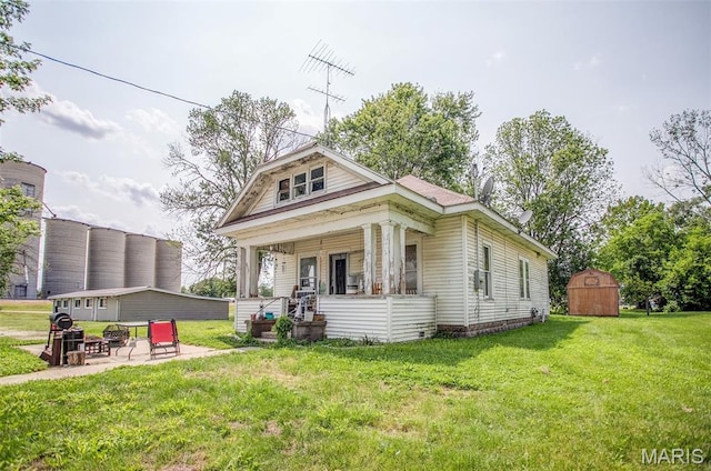 812 S Main St, Pleasant Hill, IL 62366 - photo 1