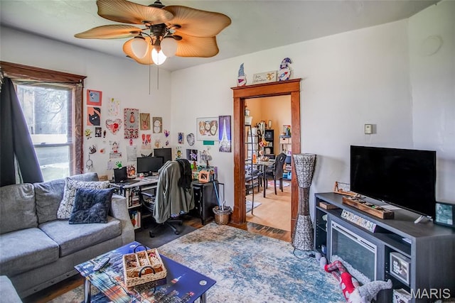 812 S Main St, Pleasant Hill, IL 62366 - photo 10