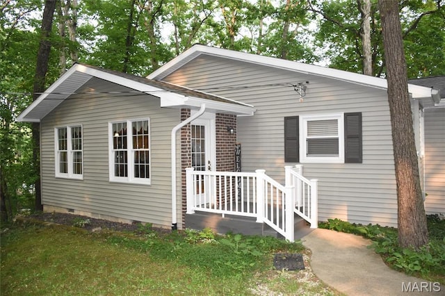 8404 E Twin Oaks Dr, Effingham, IL 62401 - bungalow-style home with crawl space