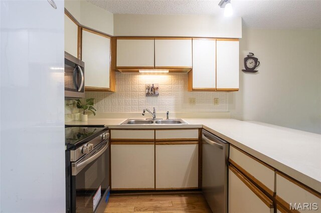 13814 Amiot Dr Unit D, Saint Louis, MO 63146