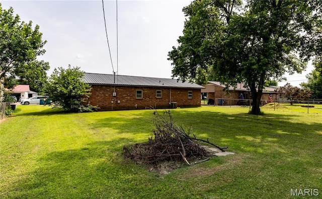141 Saint Catherine Ln, New Madrid, MO 63869 - view of yard