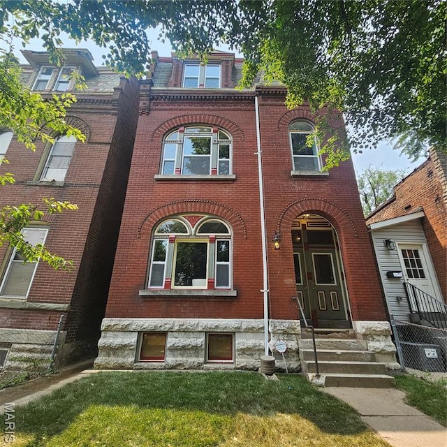 2808 Wyoming, Saint Louis, MO 63118 - photo 1