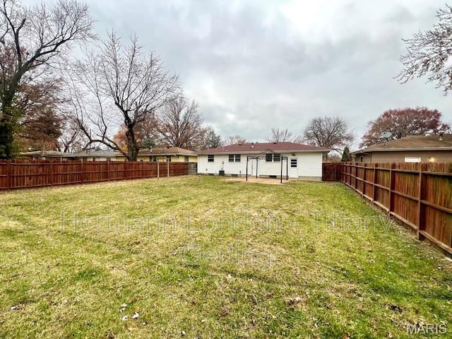 170 Ruth Dr, Florissant, MO 63031 - view of yard