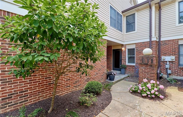 5604 Duchesne Parque Dr, Saint Louis, MO 63128 - photo 3