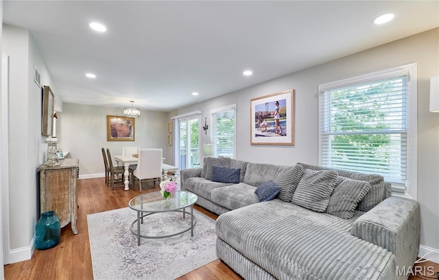 5604 Duchesne Parque Dr, Saint Louis, MO 63128 - photo 8