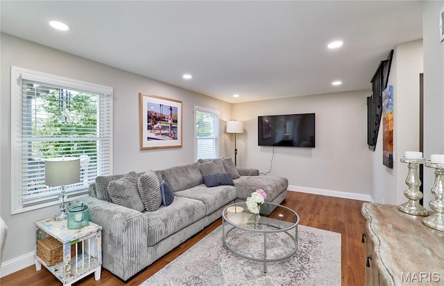 5604 Duchesne Parque Dr, Saint Louis, MO 63128 - photo 9