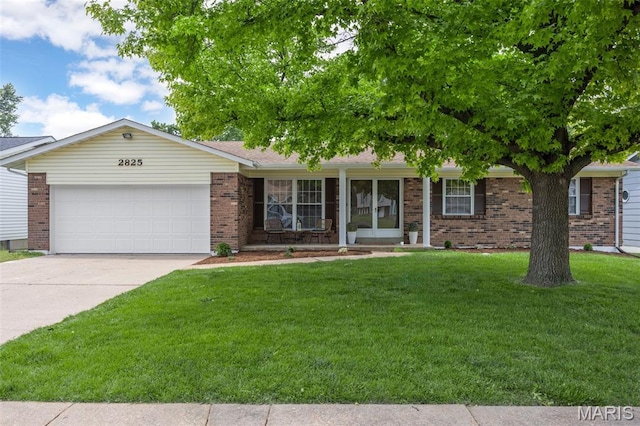 2825 Olde Gloucester Dr, Saint Charles, MO 63301