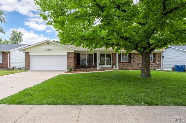 2825 Olde Gloucester Dr, Saint Charles, MO 63301