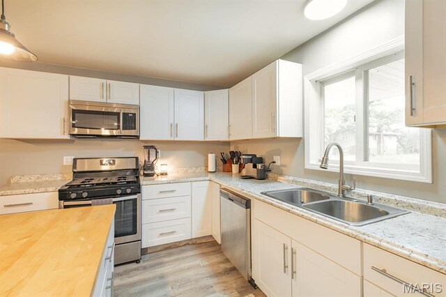 206 W Carson St, Worden, IL 62097
