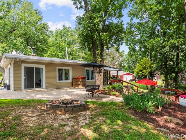 1966 Lee Ln, Centralia, IL 62801 - photo 1