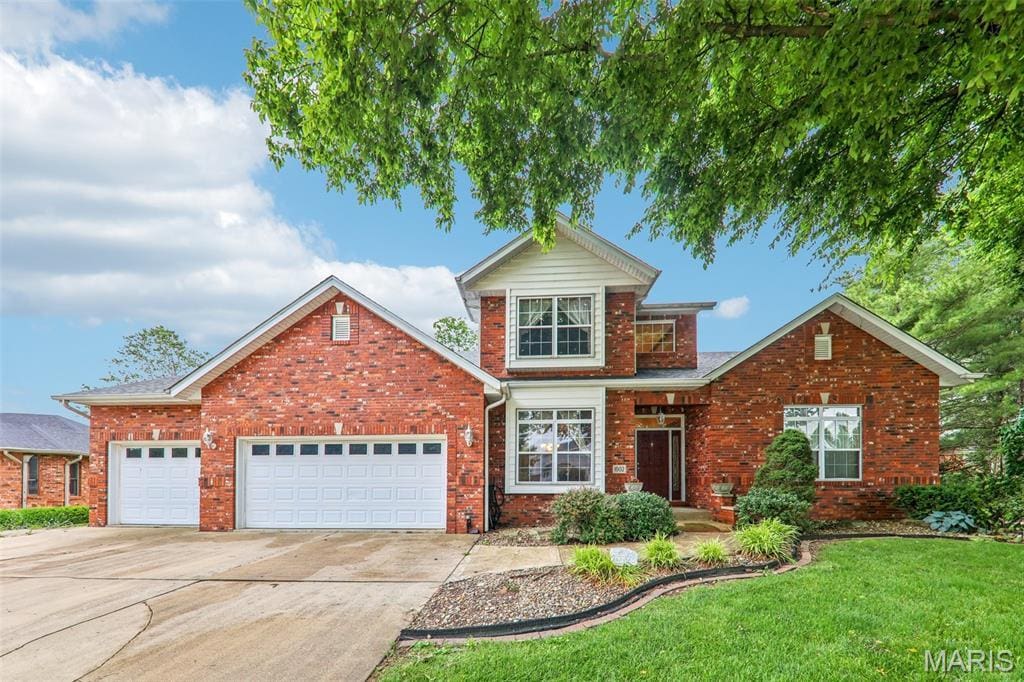 1602 Terrace Cove Ct, Edwardsville, IL 62025 - photo 1