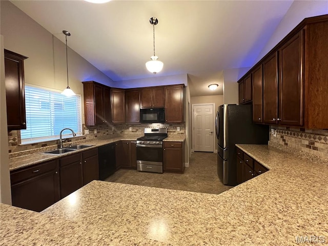 949 Promenade Ct, Ofallon, MO 63368