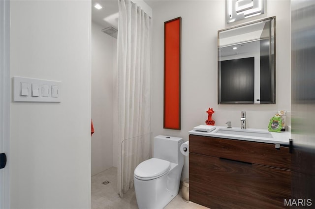 150 Carondelet Plz Unit 702, Clayton, MO 63105 - bathroom featuring vanity and curtained shower
