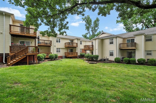 9177 Robin Ct, Brentwood, MO 63144 - view of property's community with a yard