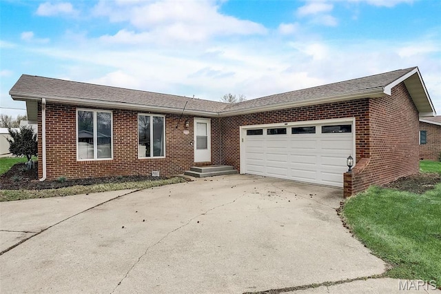 1051 Saint Clair St, Carlyle, IL 62231
