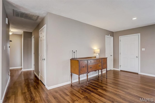 1051 Saint Clair St, Carlyle, IL 62231