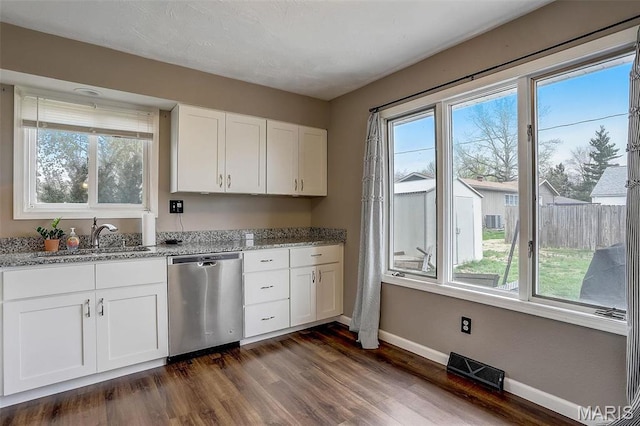 1051 Saint Clair St, Carlyle, IL 62231