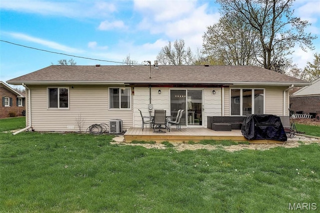 1051 Saint Clair St, Carlyle, IL 62231