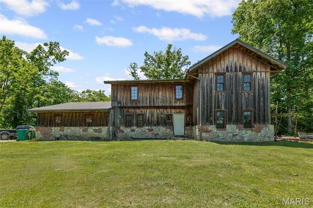 5423 Saxtown Rd, Millstadt, IL 62260 - back of property with a yard and board and batten siding