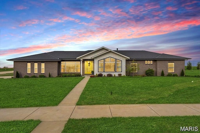 1547 Frost Lndg, Columbia, IL 62236 - single story home featuring a front yard