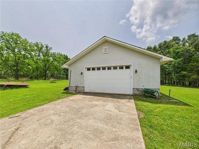 4862 State Highway 142e, Doniphan, MO 63935 - view of home's exterior featuring a yard, a detached garage, and an outdoor structure
