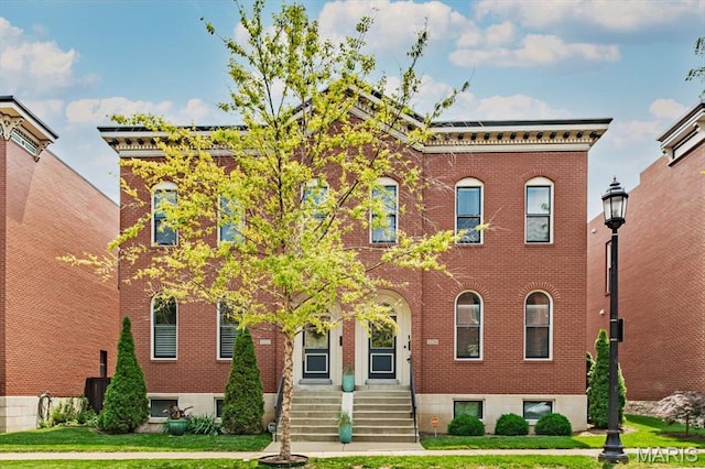 1226 Dolman St, Saint Louis, MO 63104 - photo 1