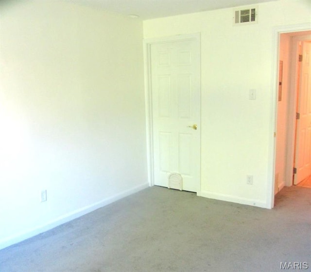 2840 Blackforest Dr Unit B, Saint Louis, MO 63129 - unfurnished room with carpet and baseboards