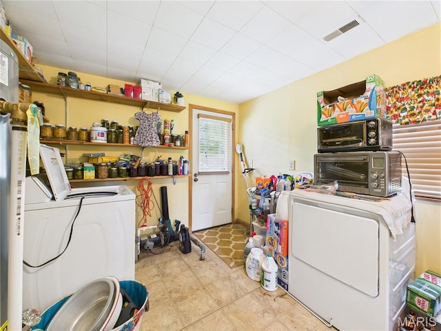 284 Wayne 349, Piedmont, MO 63957 - washroom featuring washer and clothes dryer