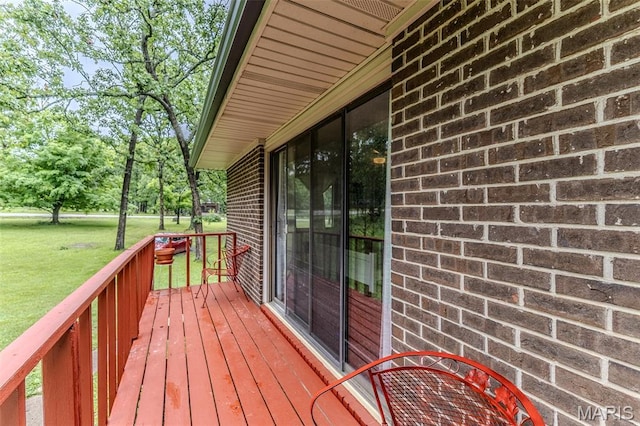 20193 SW Oakwood Dr, Lebanon, MO 65536 - deck with a lawn