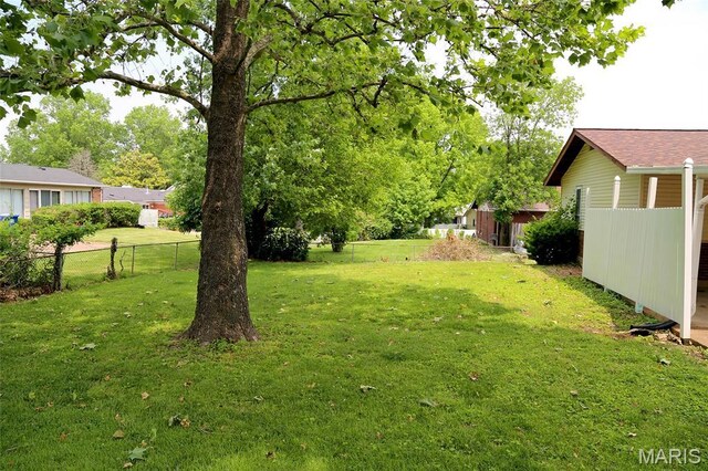 12713 Partridge Run Dr, Florissant, MO 63033 - view of yard