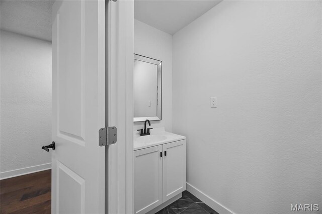 509 Saint Francois Rd, Bonne Terre, MO 63628 - bathroom with baseboards and vanity