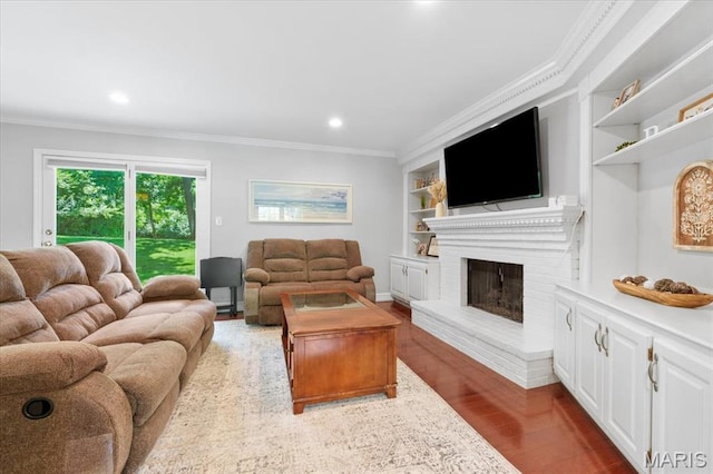 12378 Woodline Dr, Creve Coeur, MO 63141