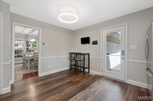 12378 Woodline Dr, Creve Coeur, MO 63141
