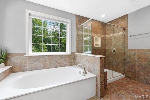 12378 Woodline Dr, Creve Coeur, MO 63141