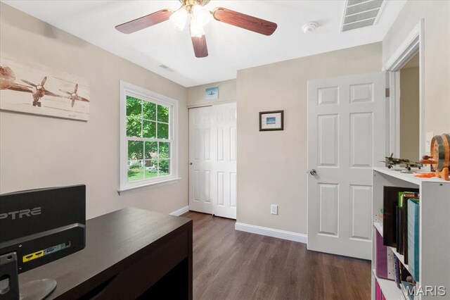 12378 Woodline Dr, Creve Coeur, MO 63141