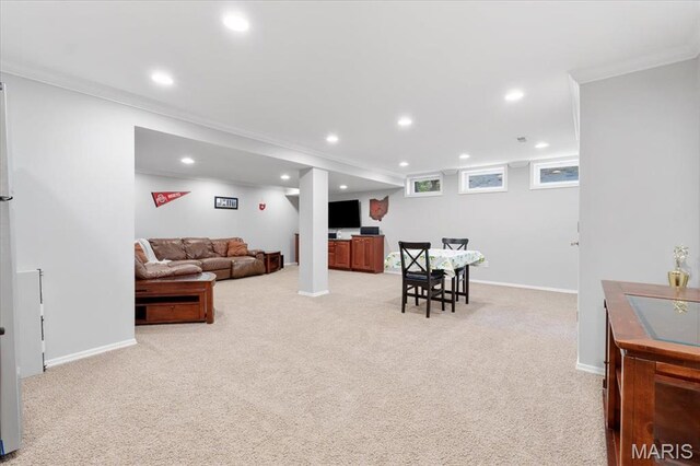 12378 Woodline Dr, Creve Coeur, MO 63141