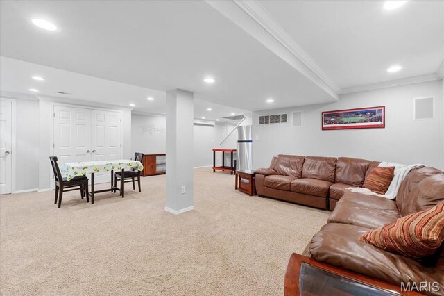 12378 Woodline Dr, Creve Coeur, MO 63141